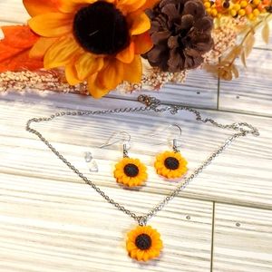 Sunflower earrings and necklace set